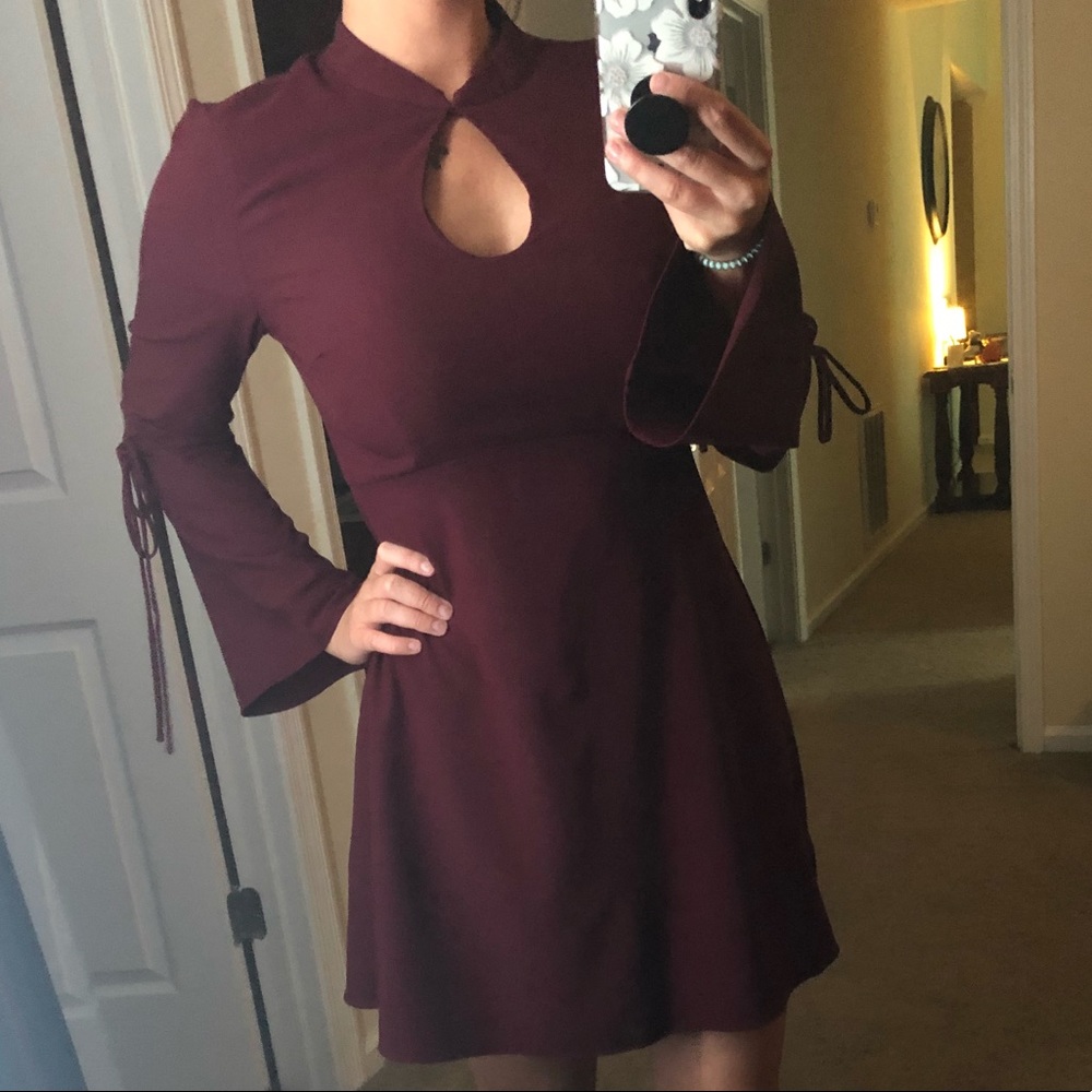 Bell sleeve burgundy dress